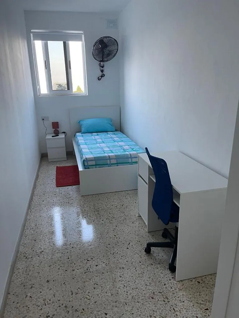 Saint Julian's The Students House旅舍 0*, Saint Julian's